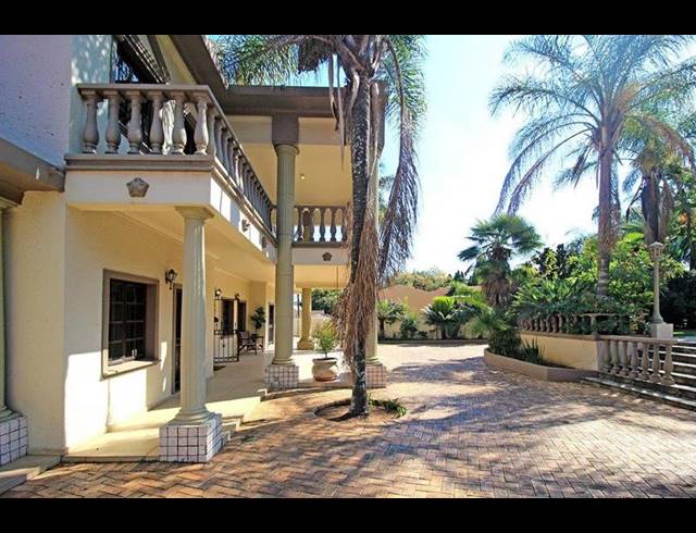 5 BEDROOM HOUSE FOR SALE IN DOWERGLEN EXT 3